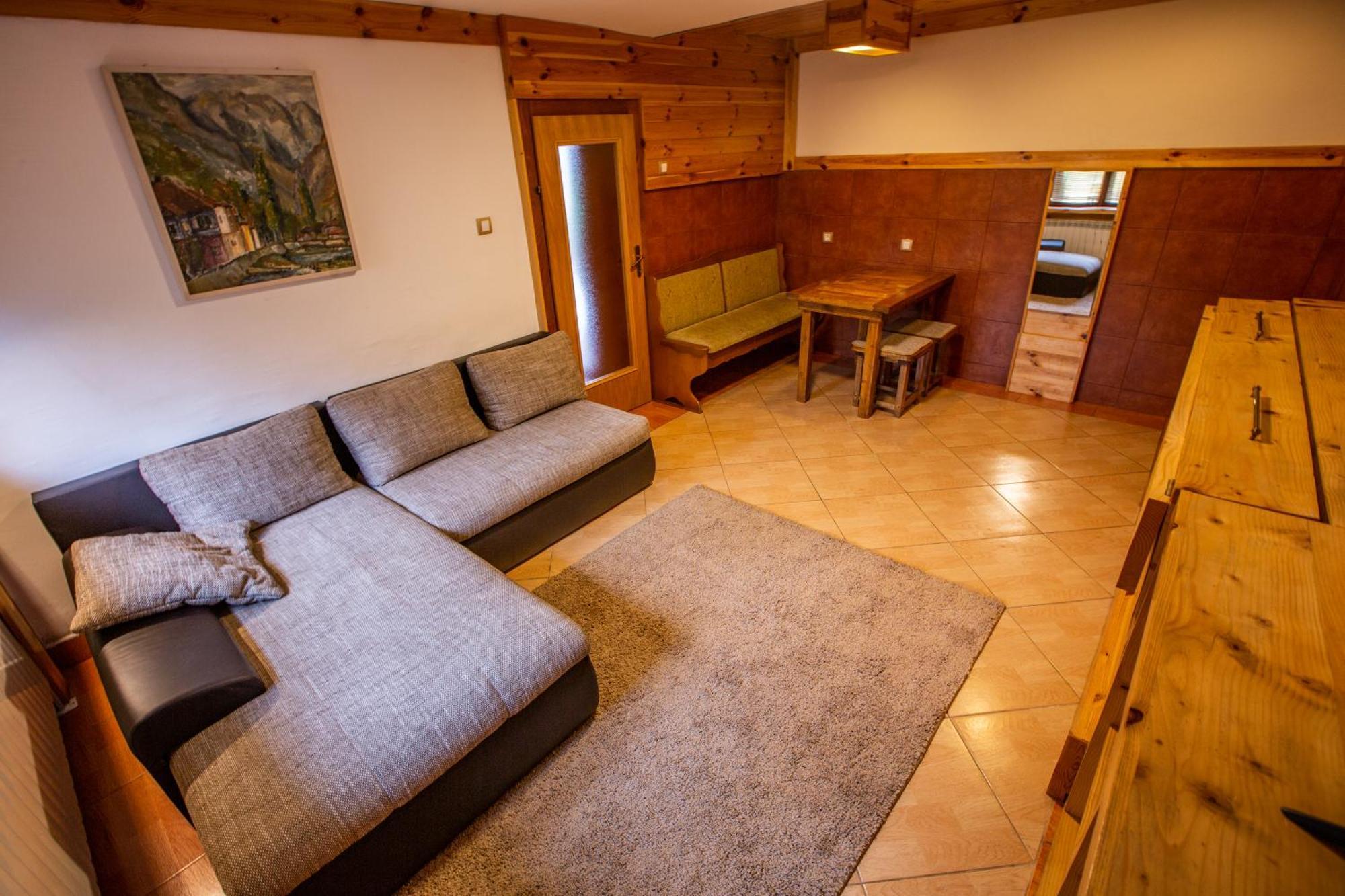 Apartments Tango コラシン 部屋 写真
